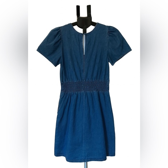 By Anthropologie Denim Romper Women’s Size Small Blue Smocked Waist Short Sleeve - Picture 4 of 4